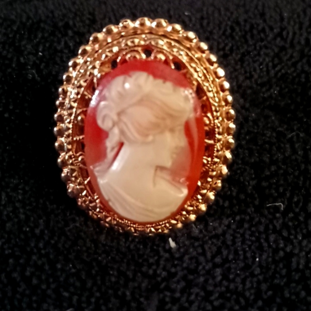 Vintage Cameo Ring
